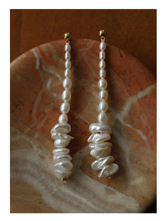 Scattered silver natural pearl earring