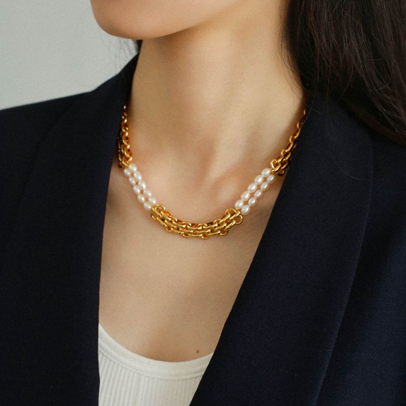 Fashionable Gold Wide-Link Natural Pearl Necklace Bracelet, Collarbone Chain.