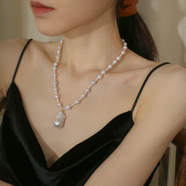 Baroque pearls with baby freshwater pearls